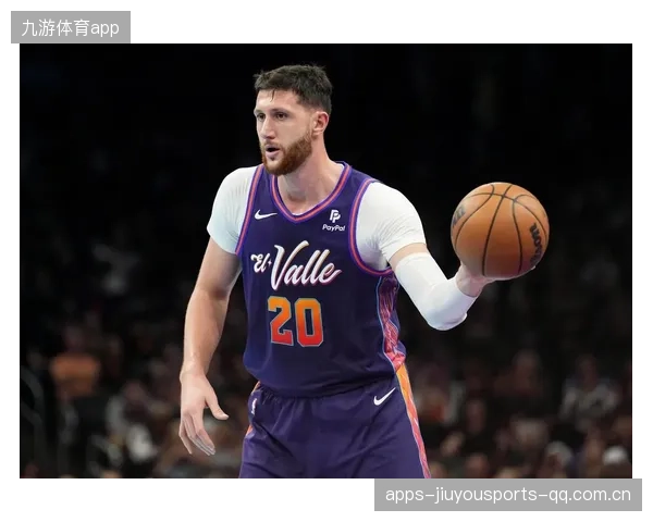 NBA太阳努尔基奇禁区卡位赢下关键篮板,助力球队迈向胜利